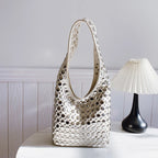 New high-end Leather Rivet Bucket Bag Fashion Personality Trendy Cool Polka Dot Rivet Casual Luxury Brand Underarm Bag Handbag