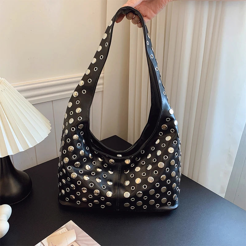 New high-end Leather Rivet Bucket Bag Fashion Personality Trendy Cool Polka Dot Rivet Casual Luxury Brand Underarm Bag Handbag